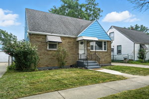  Photo 4