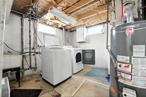  Photo 40