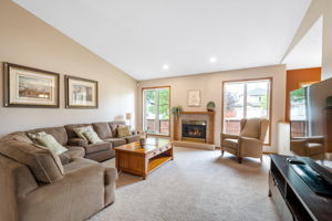 55 Bairdmore Blvd - Interior-6