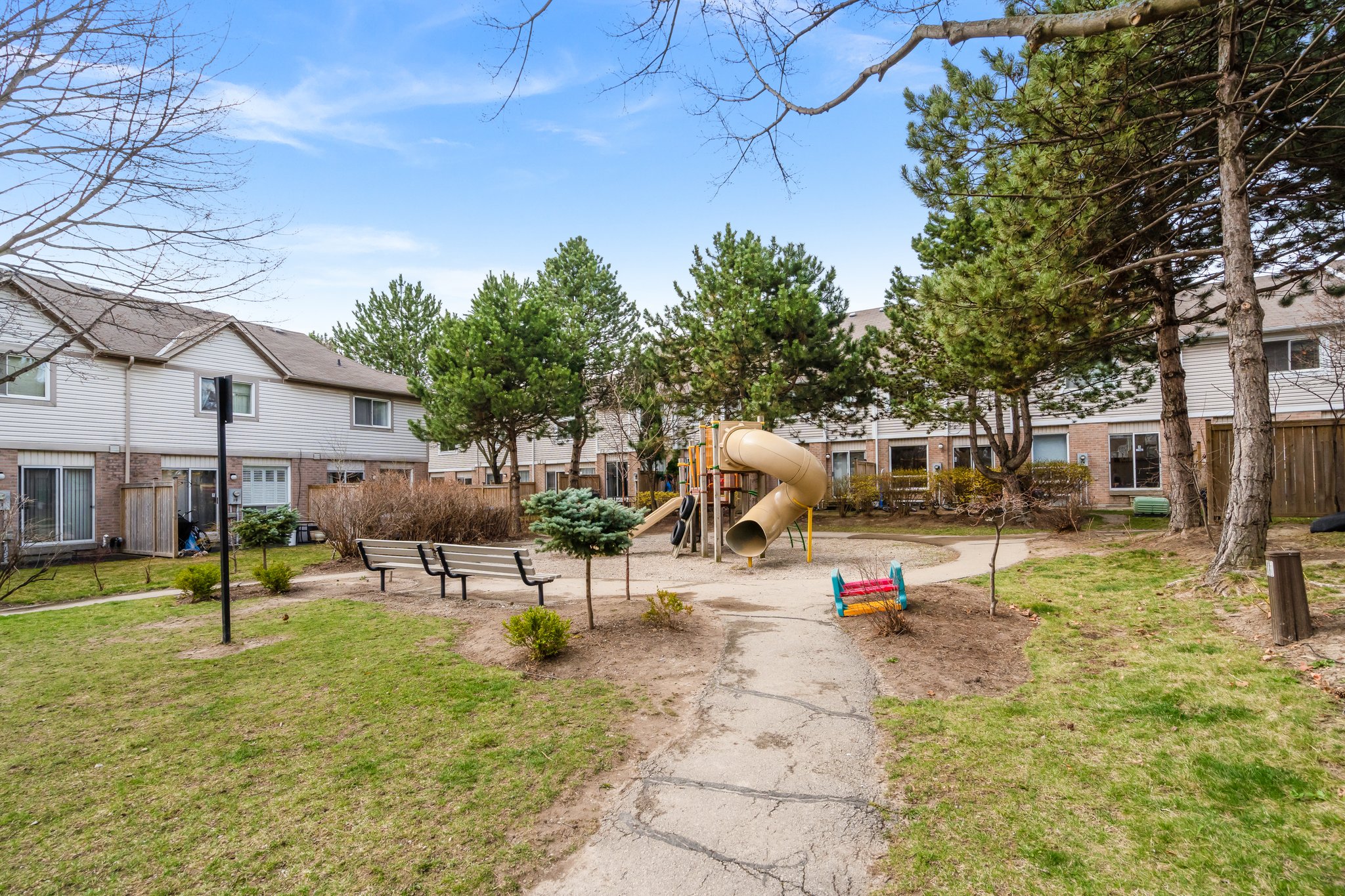 55 Barondale Dr Unit 47, Mississauga, ON L4Z 3P9, CA Photo 40