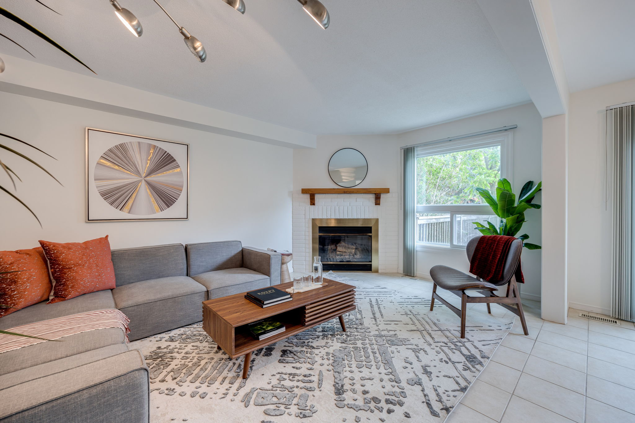 Aurora property showcase — delivered property photograph 11