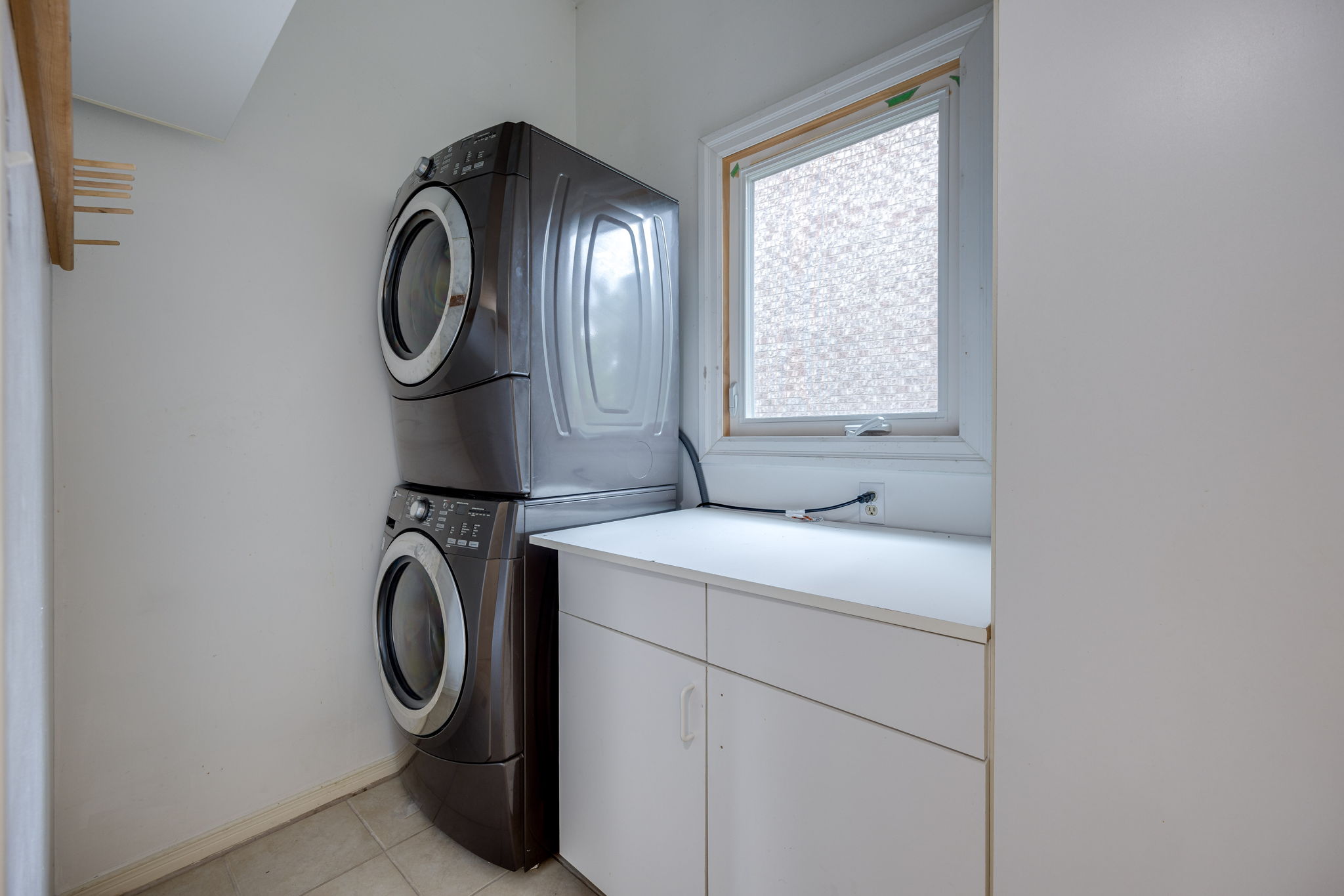 Aurora property showcase — delivered property photograph 19