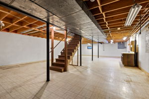  Photo 49