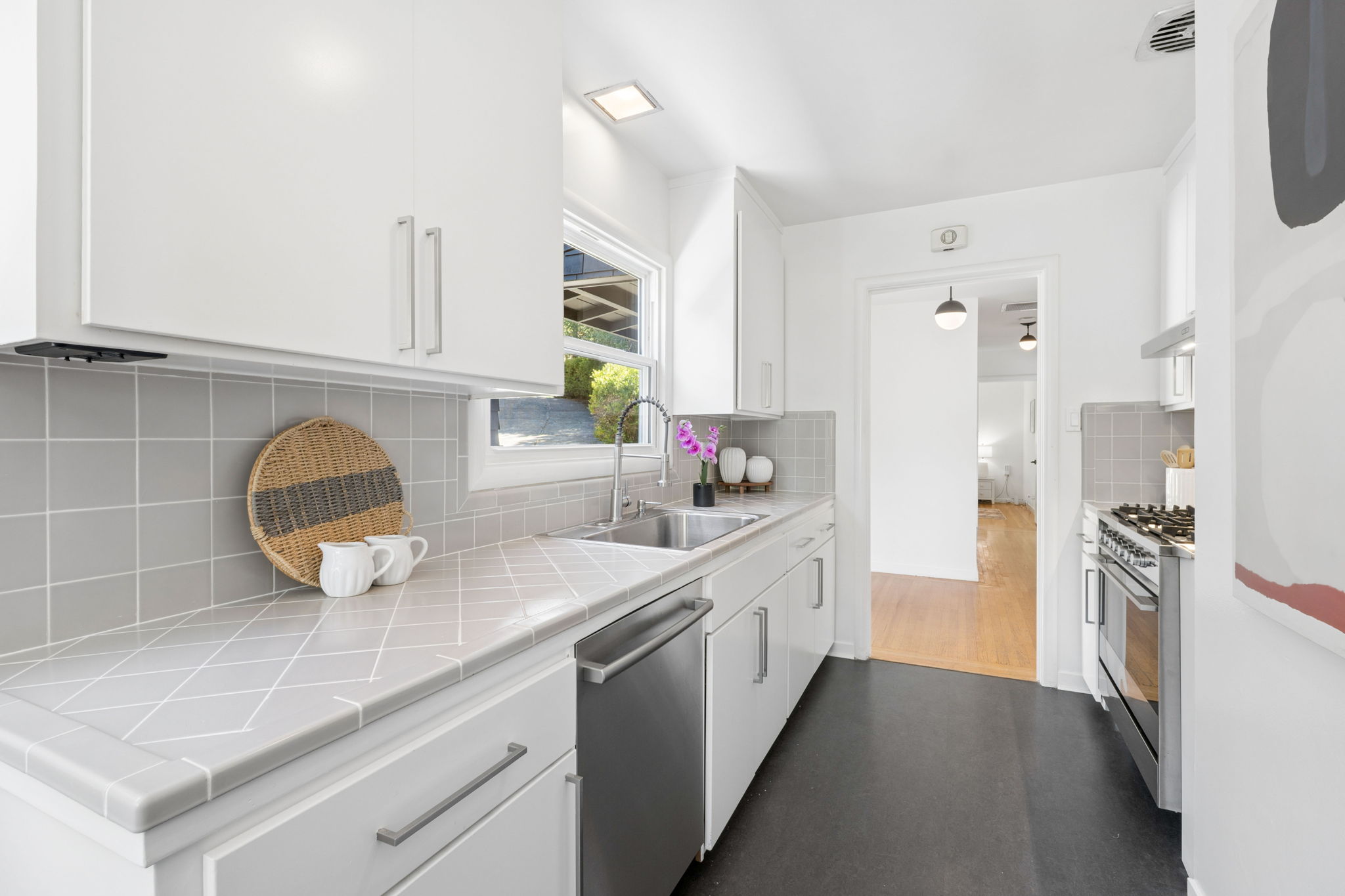  Photo 63