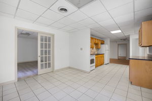  Photo 49