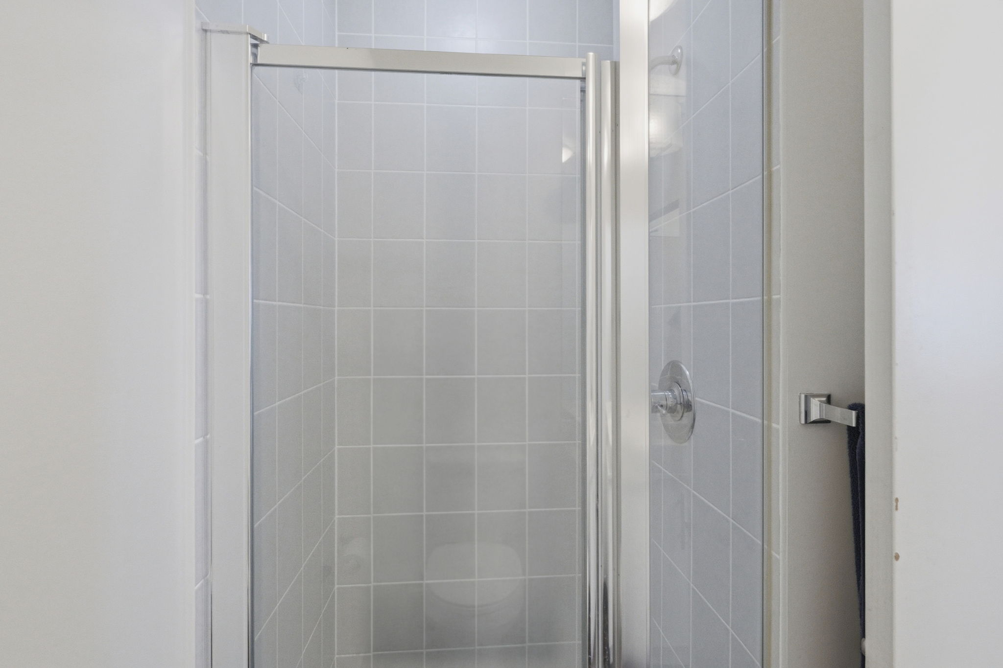 Property in Toronto — delivered property photograph 17