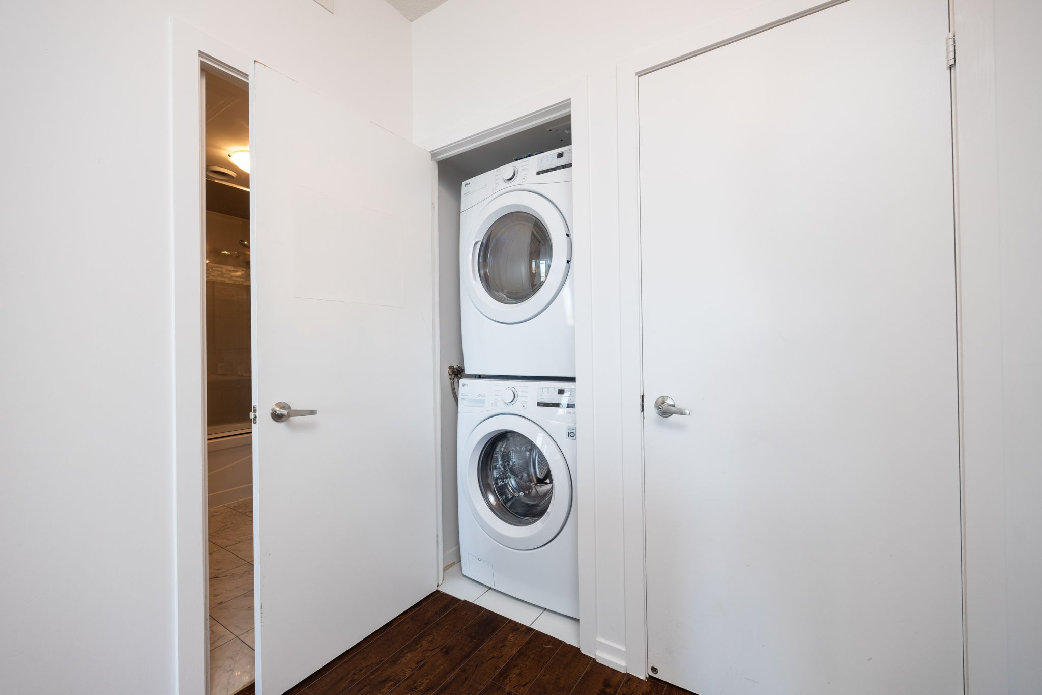 Toronto property showcase — delivered property photograph 14
