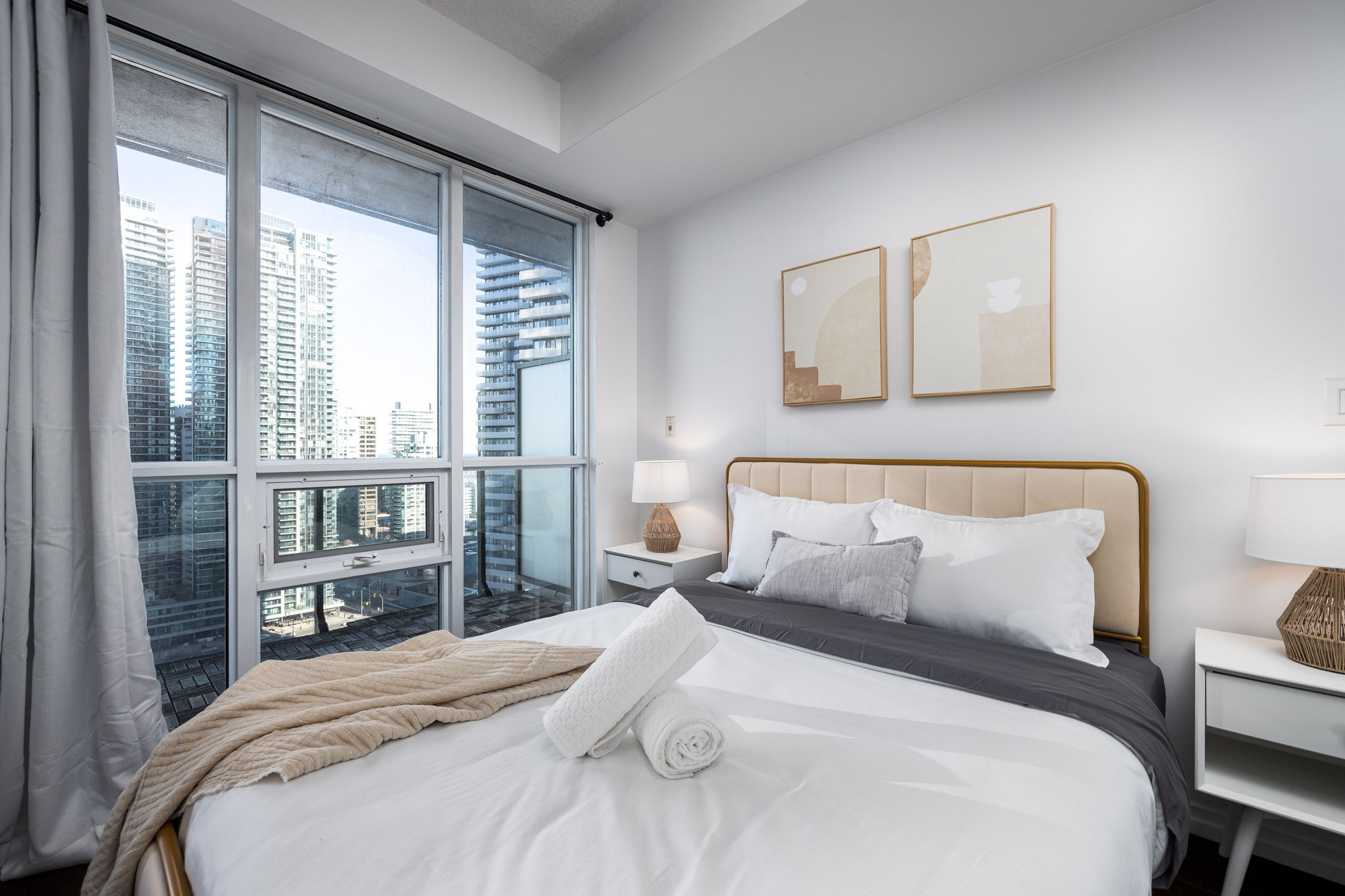 Toronto property showcase — delivered property photograph 8