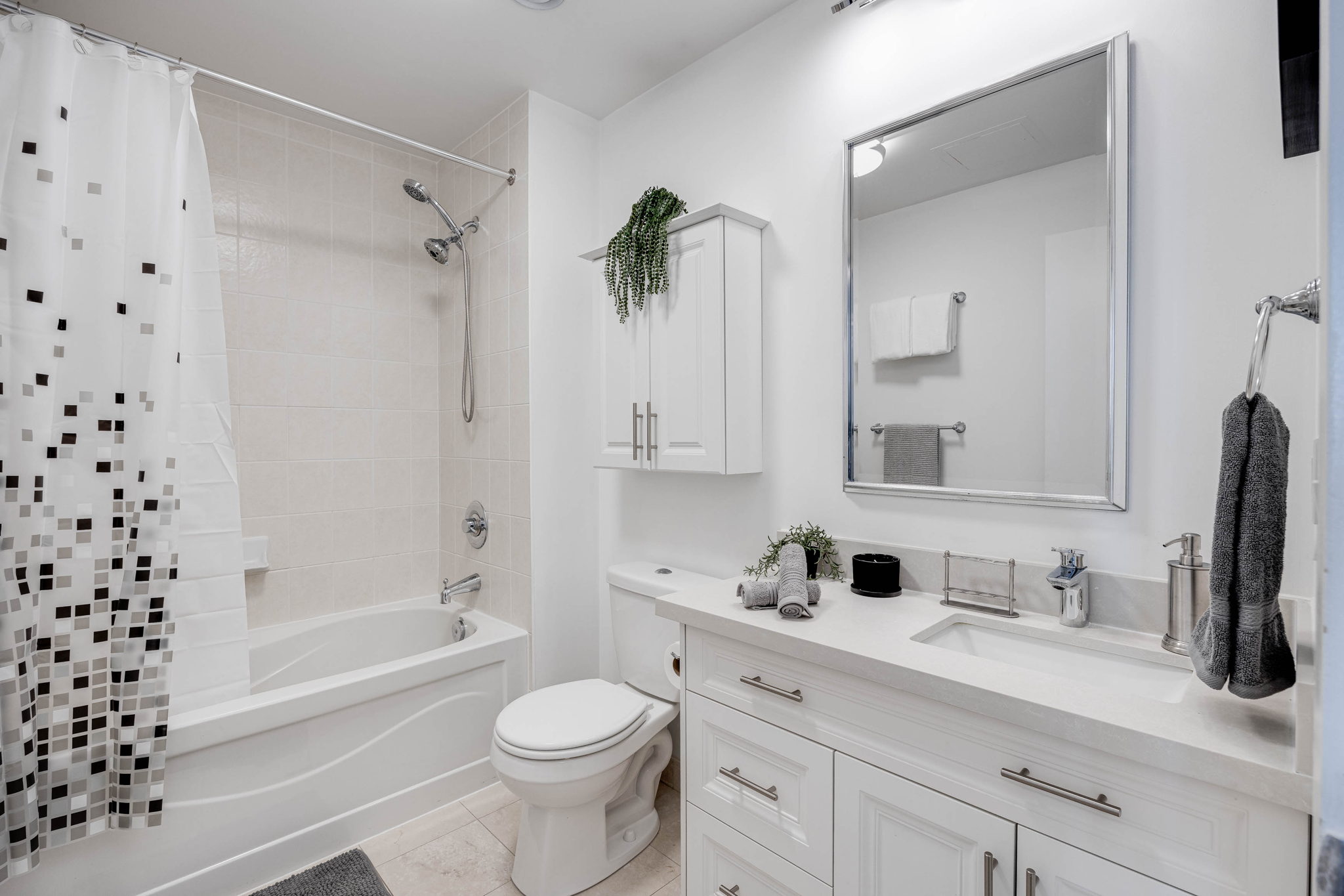 Toronto property showcase — delivered property photograph 17