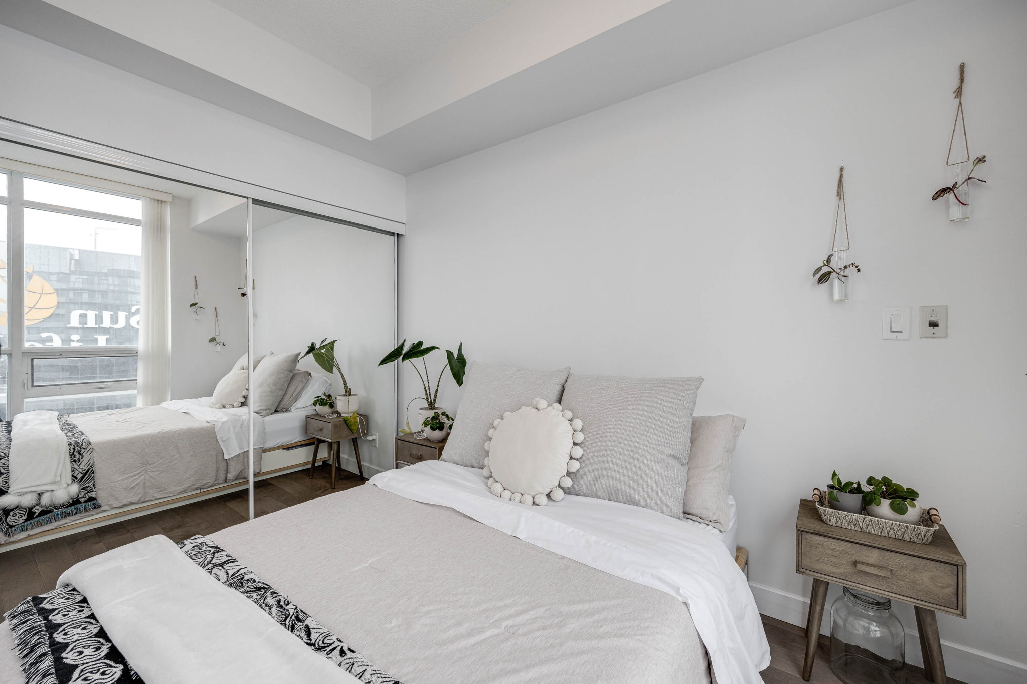 Toronto property showcase — delivered property photograph 11
