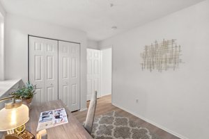 23. Main bedroom.jpg