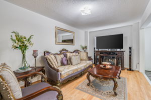  55 Burnstown Cir, Brampton, ON L6P, US Photo 11