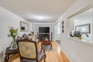  55 Burnstown Cir, Brampton, ON L6P, US Photo 25