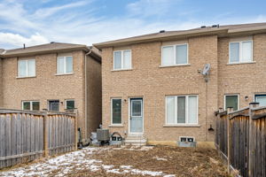  55 Burnstown Cir, Brampton, ON L6P, US Photo 48