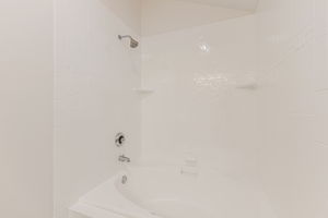  Photo 34