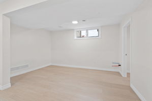  Photo 34