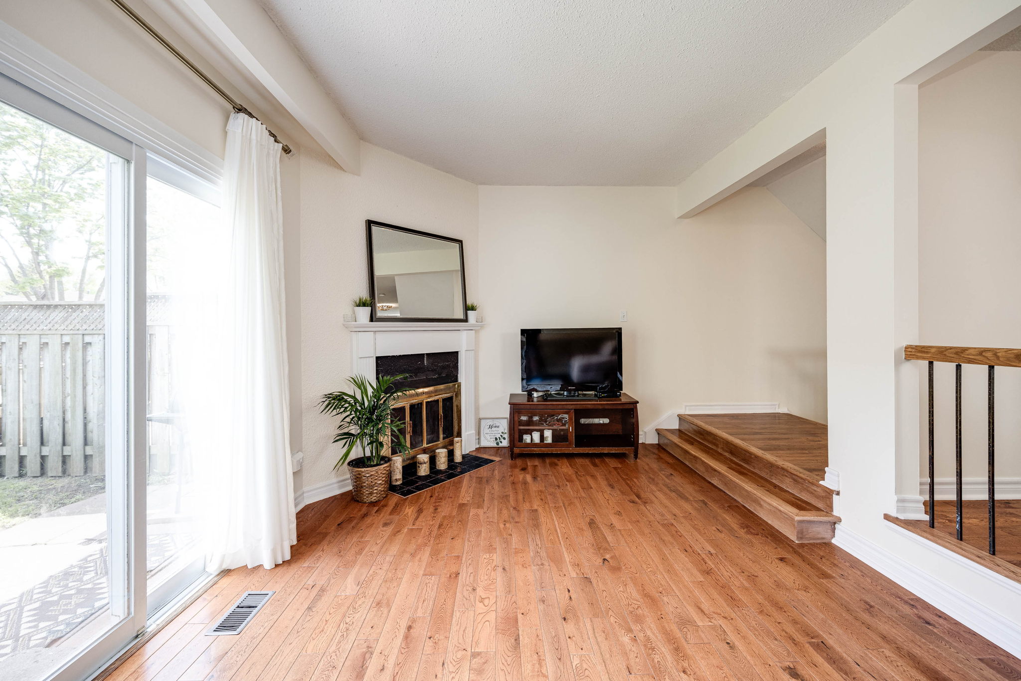Toronto property showcase — delivered property photograph 8