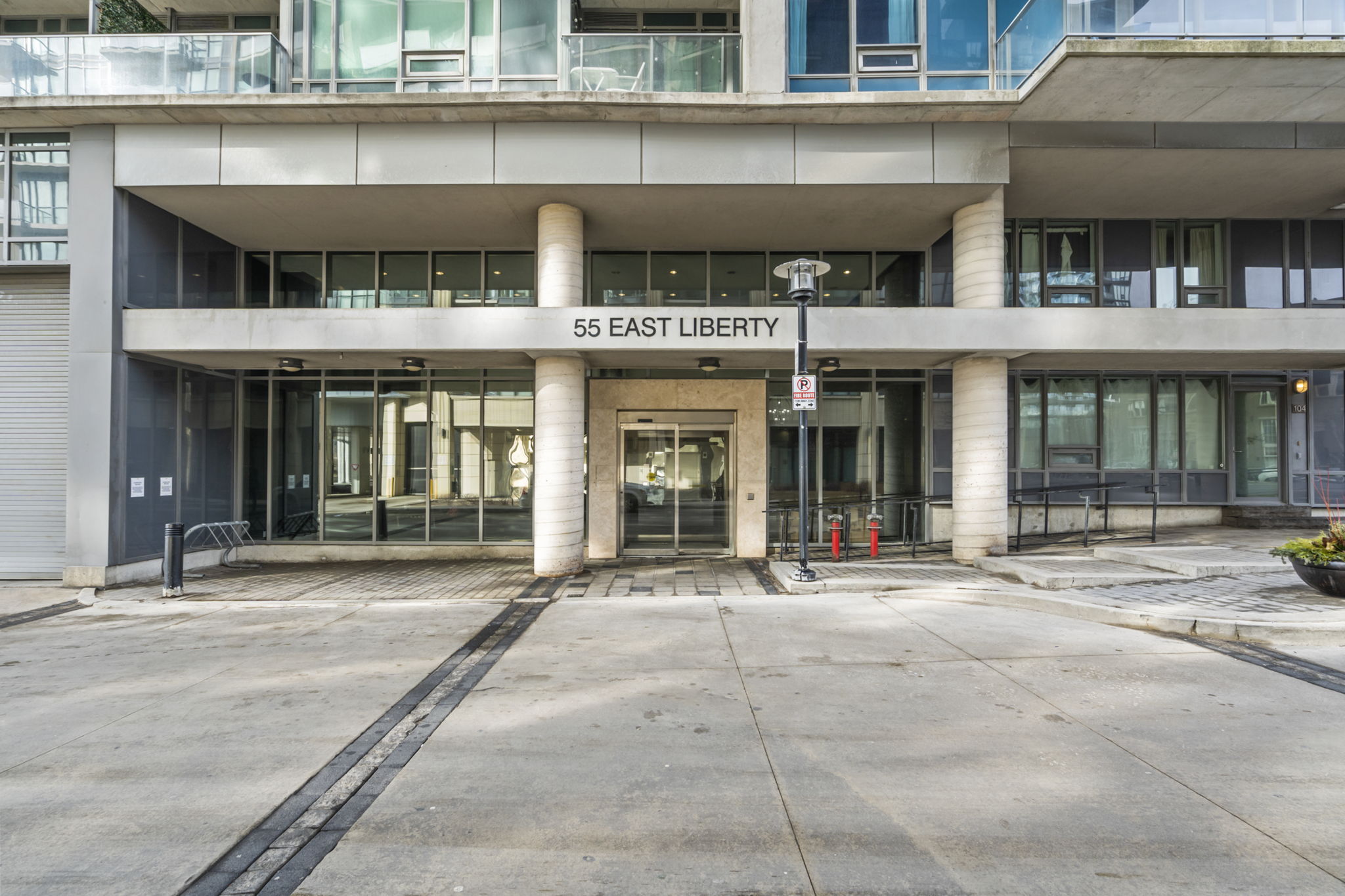 55 E Liberty St Unit 1108 Toronto, ON M6K 3P9