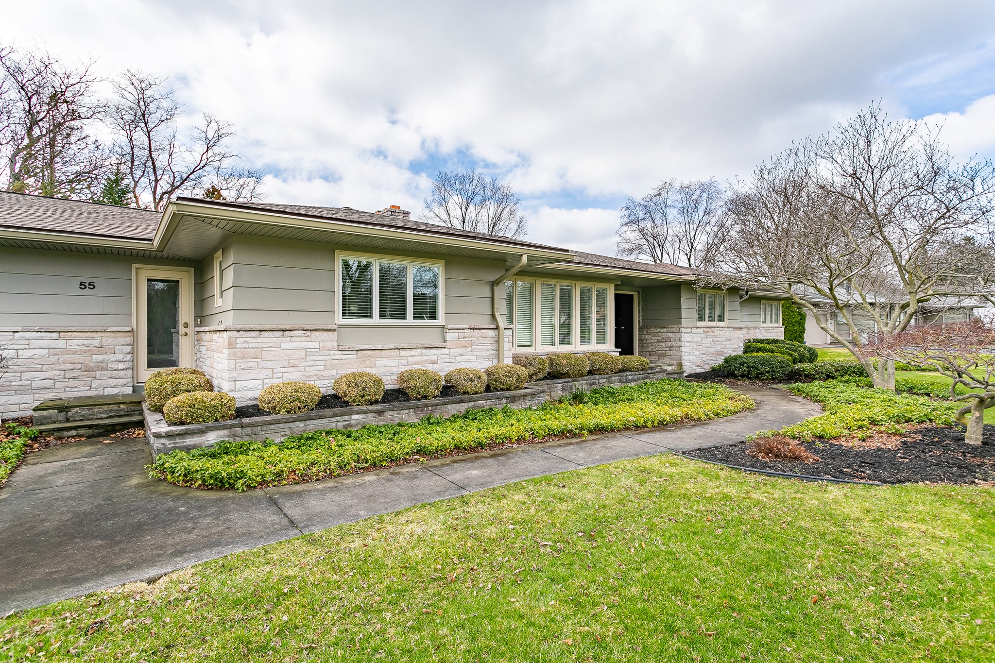 55 Esplanade Dr, Rochester, NY 14610 Realtogs