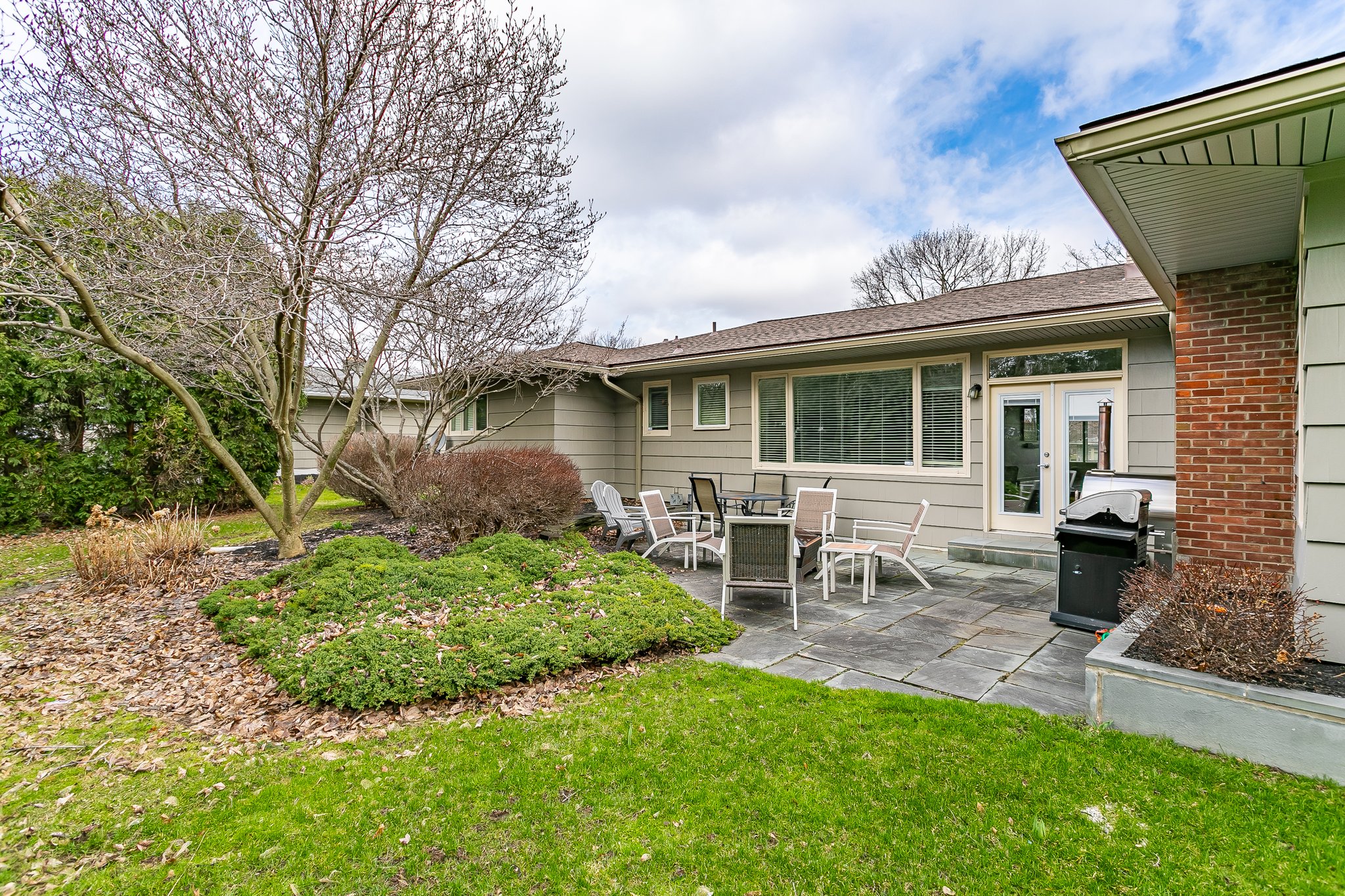 55 Esplanade Dr, Rochester, NY 14610 Realtogs