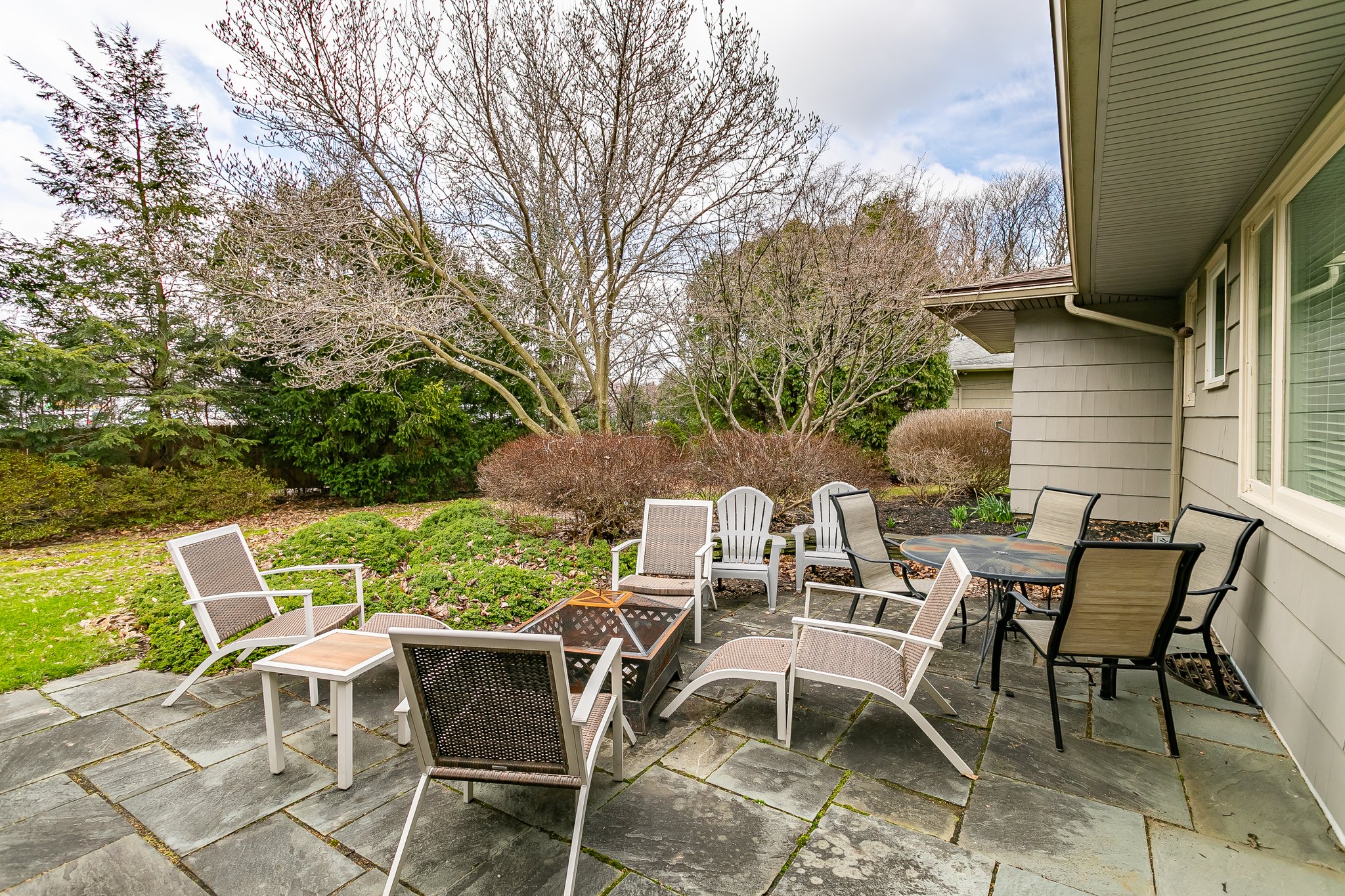 55 Esplanade Dr, Rochester, NY 14610 Realtogs