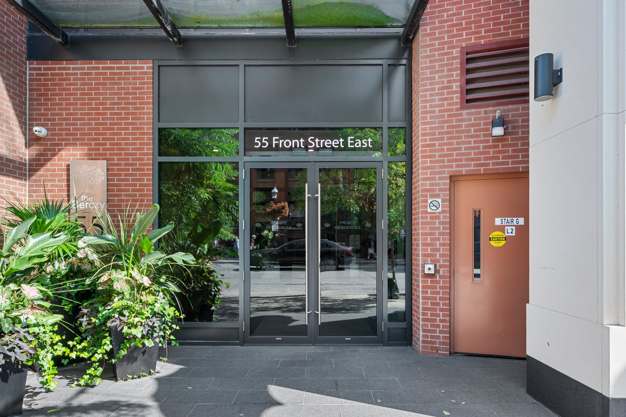 55 Front St E Unit 815 Toronto, ON M5E 0A7