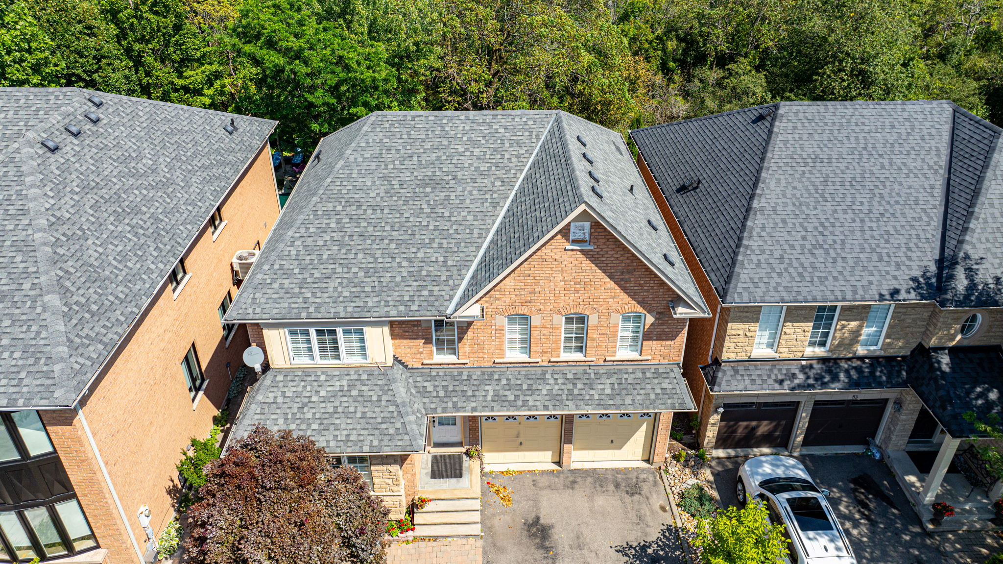 55 Greenbank Dr Richmond Hill, ON L4E 4C4