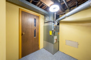 55 Hazel St, Hartford, CT 06106, USA Photo 52