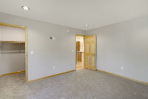  Photo 34