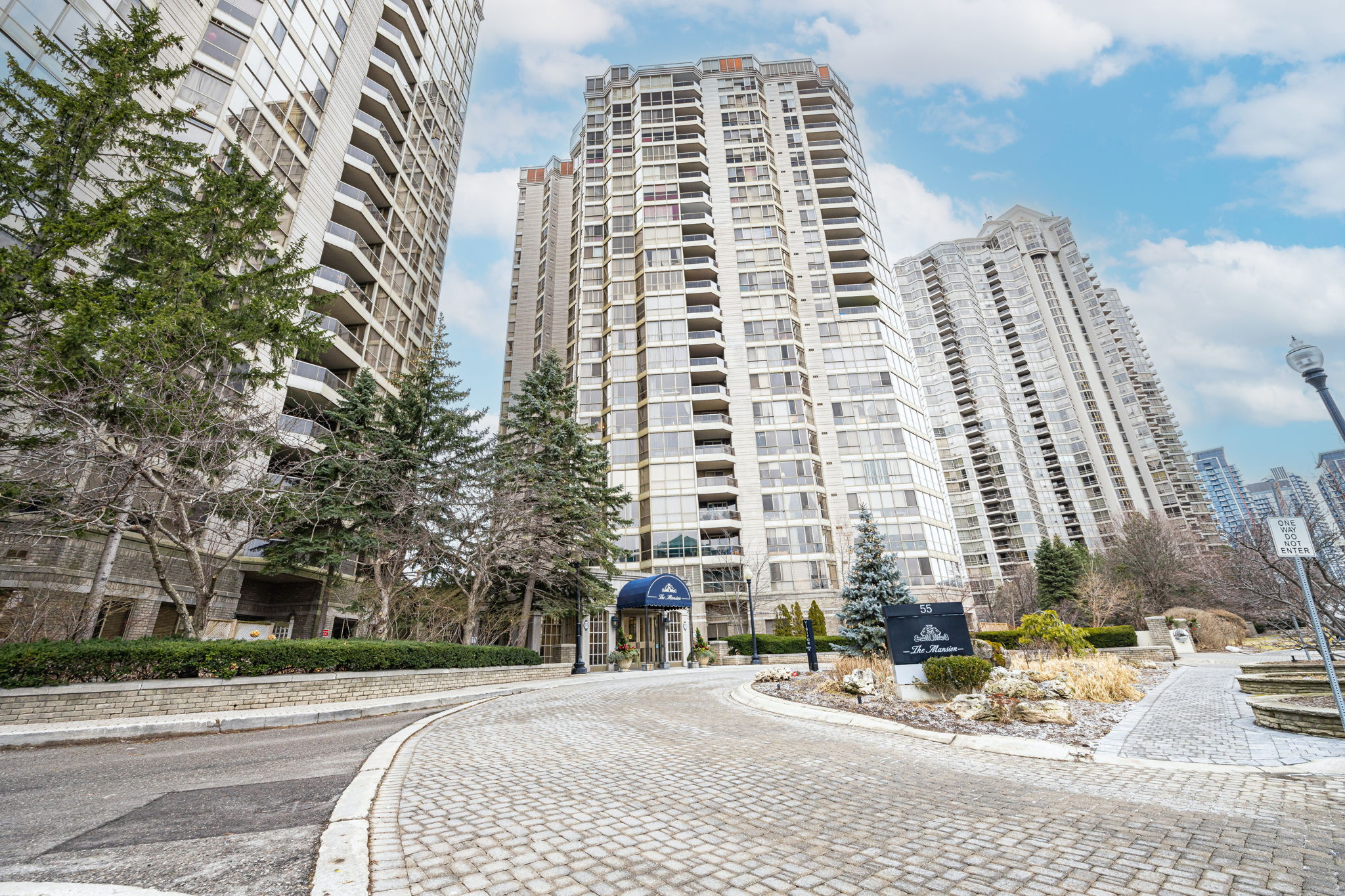 Mississauga property showcase — delivered property photograph 2