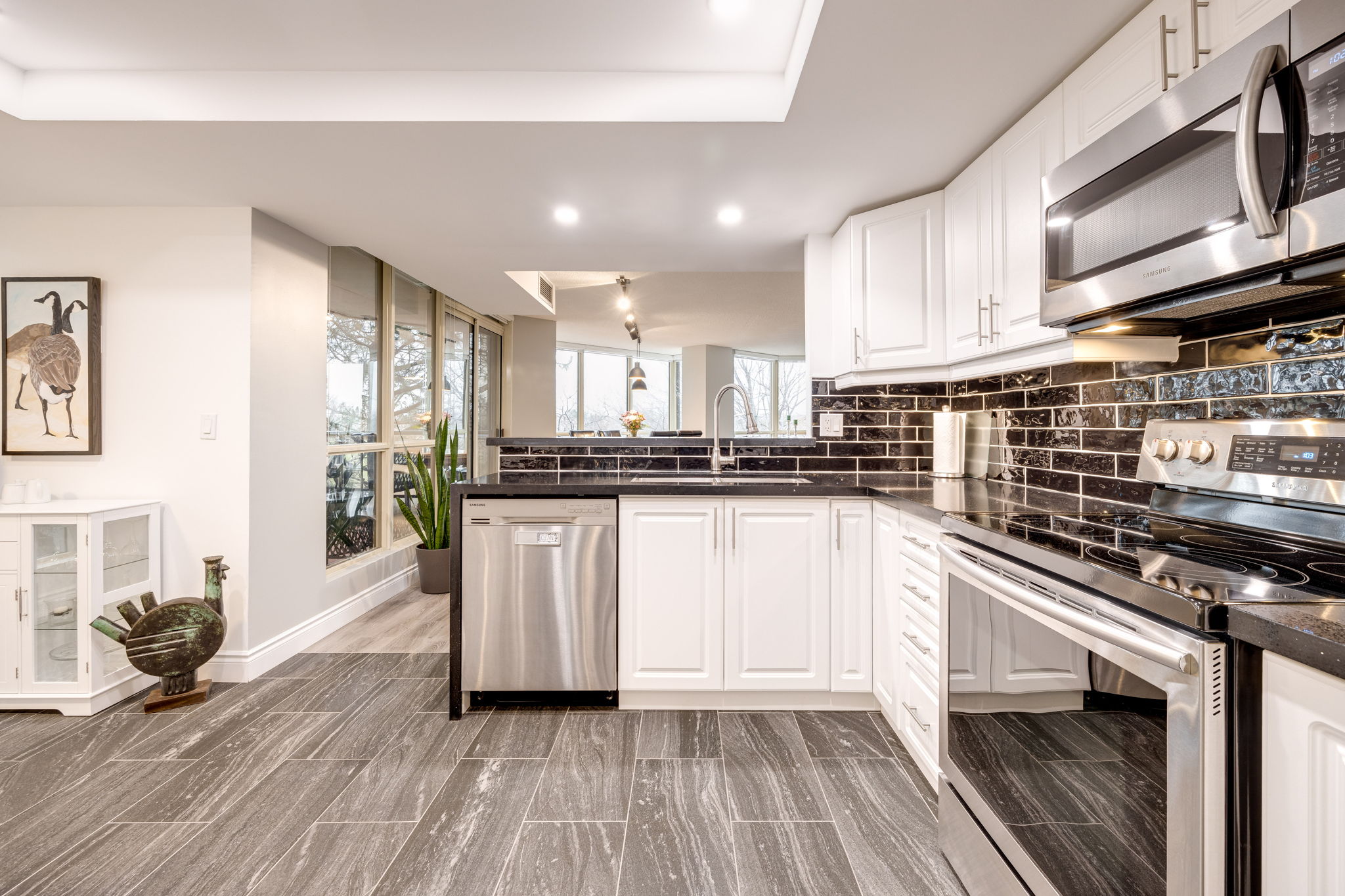 Mississauga property showcase — delivered property photograph 15