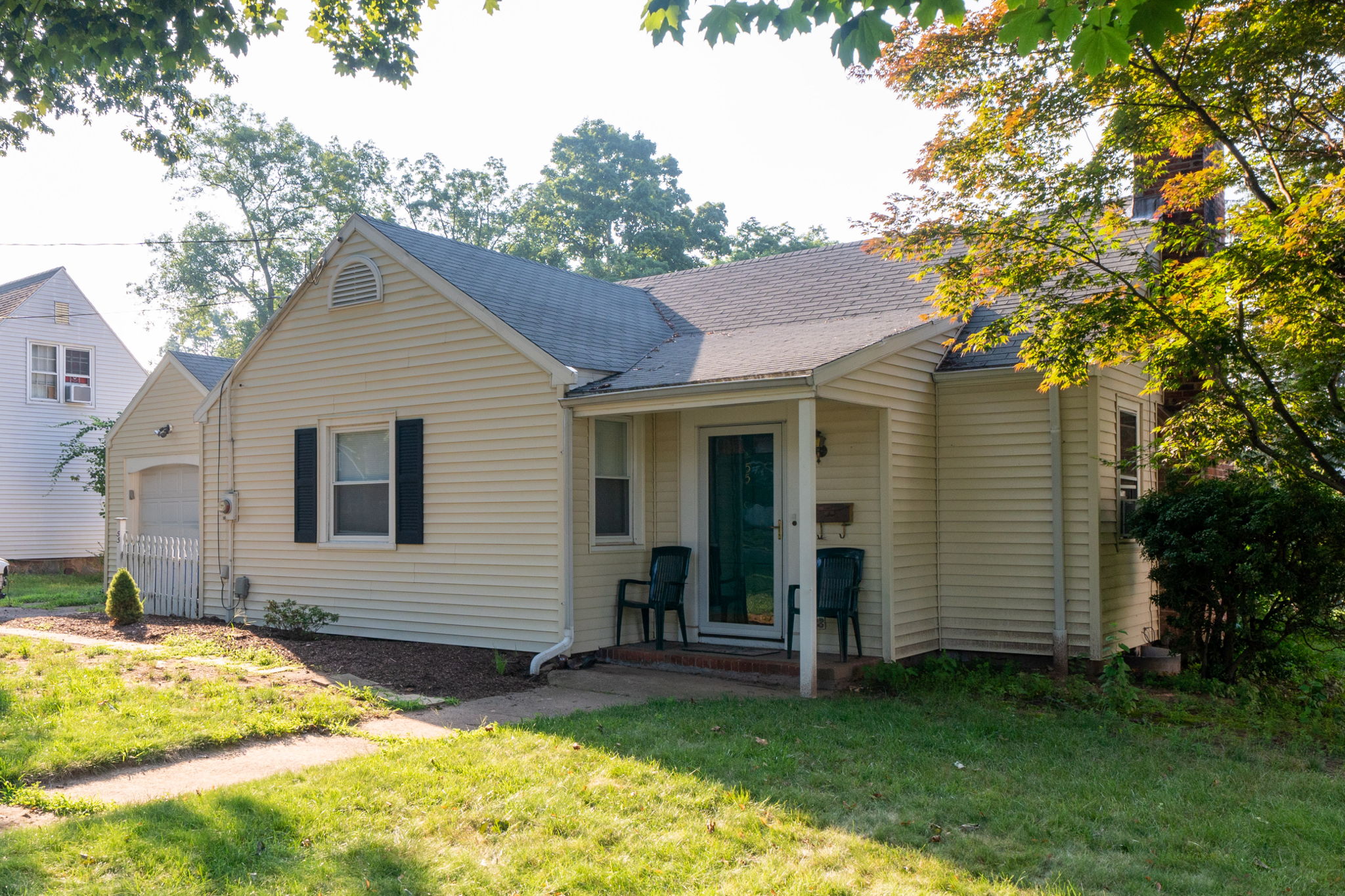  55 Lancaster Rd, Bristol, CT 06010, US