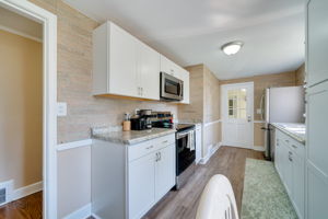  55 Lancaster Rd, Bristol, CT 06010, US Photo 9