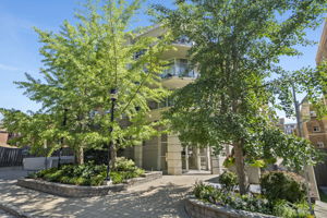 55 Lorindale Ave