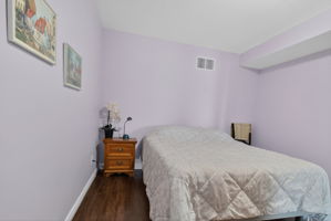  Photo 49