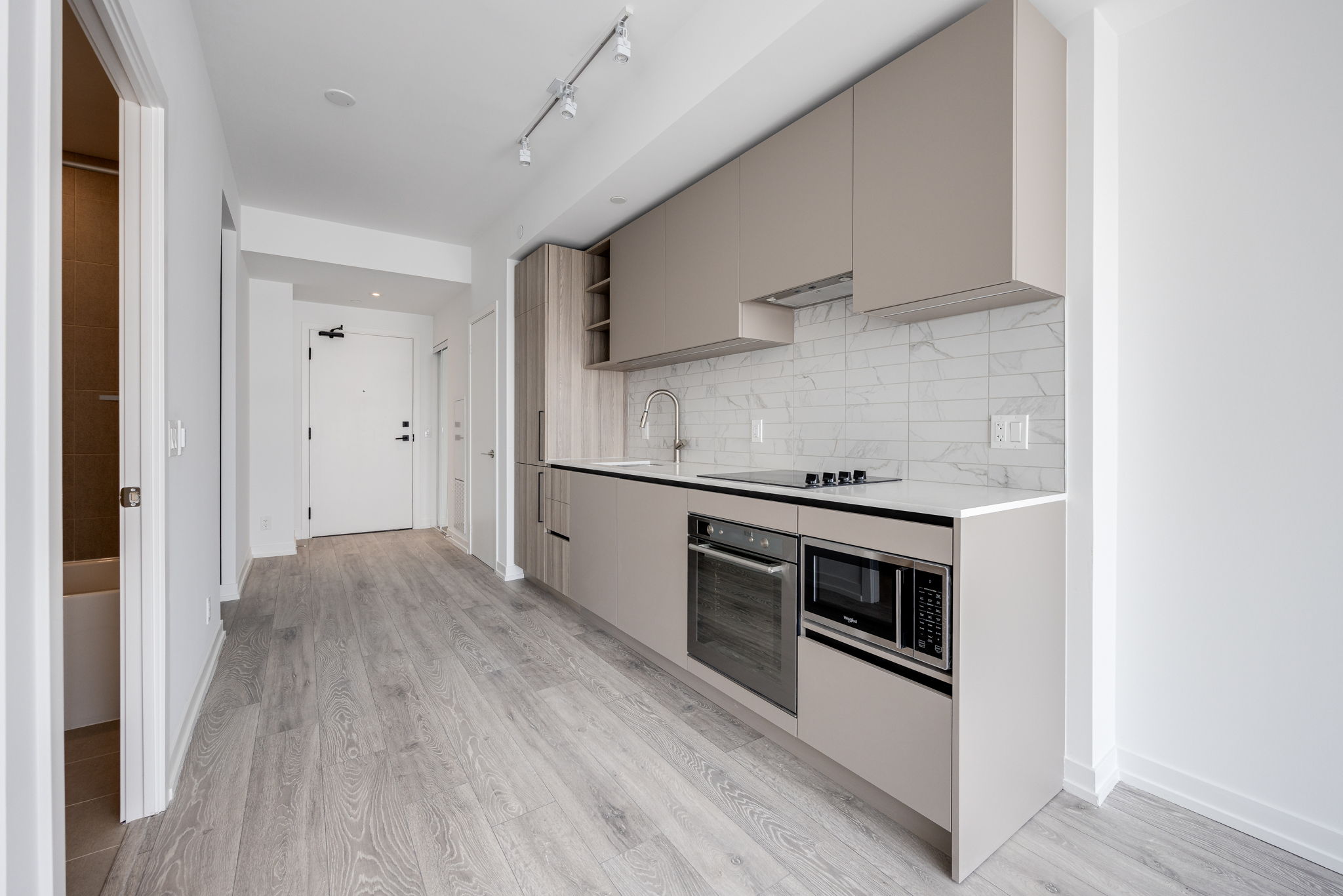 Toronto property showcase — delivered property photograph 8