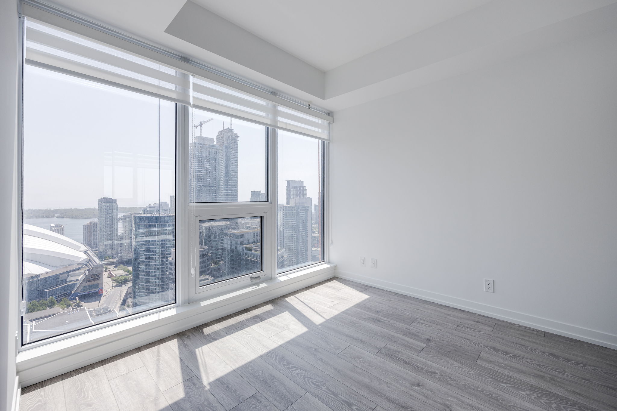 Toronto property showcase — delivered property photograph 17