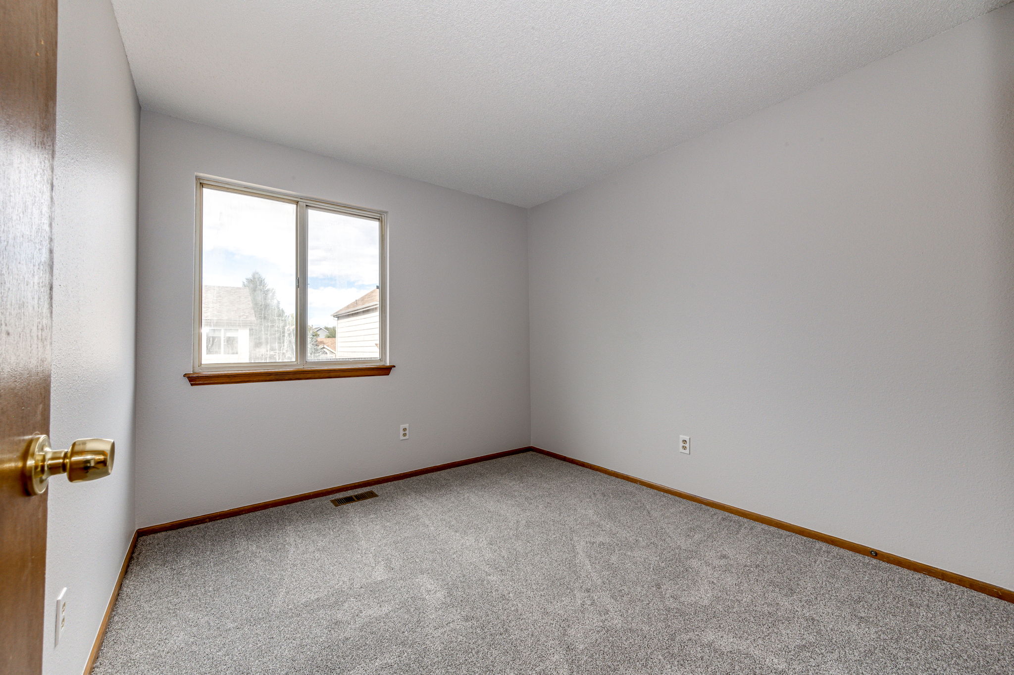 Upper level 2nd bedroom