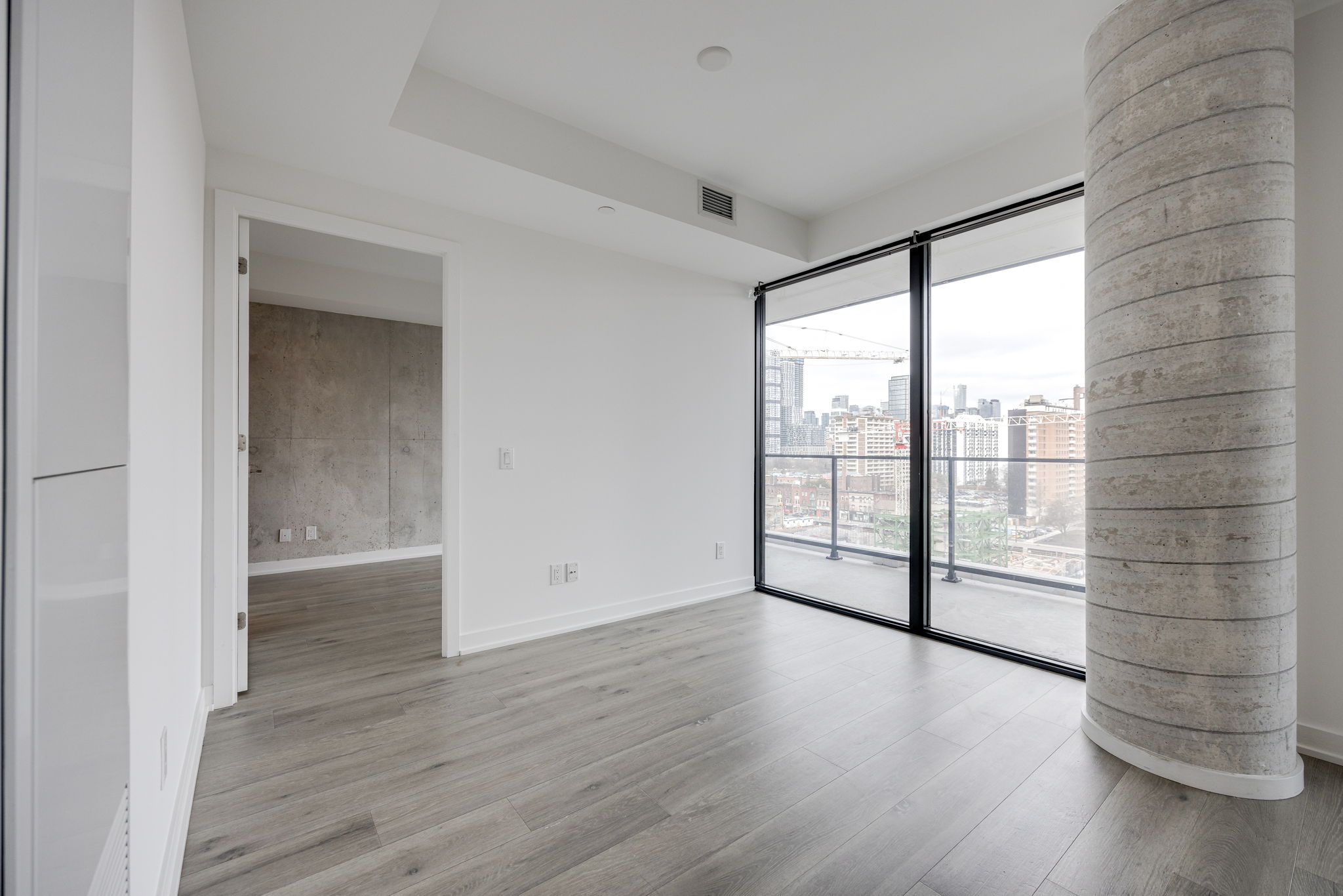 Toronto property showcase — delivered property photograph 14
