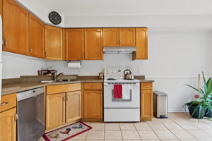  Photo 32