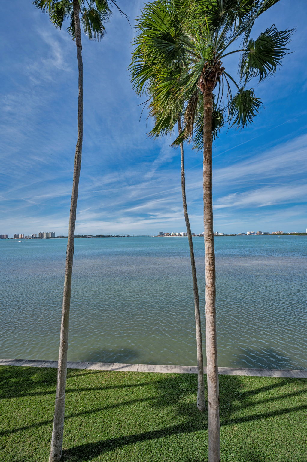 Familiy Room Balcony View3