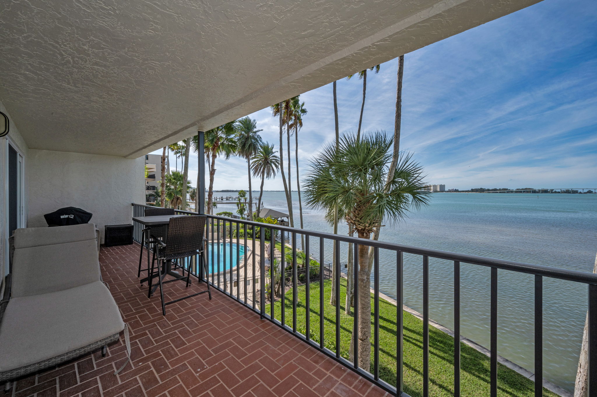 Living Room Balcony2