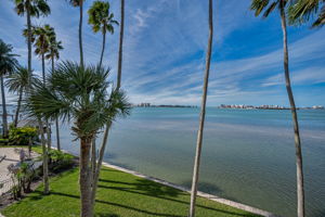 Living Room Balcony View1