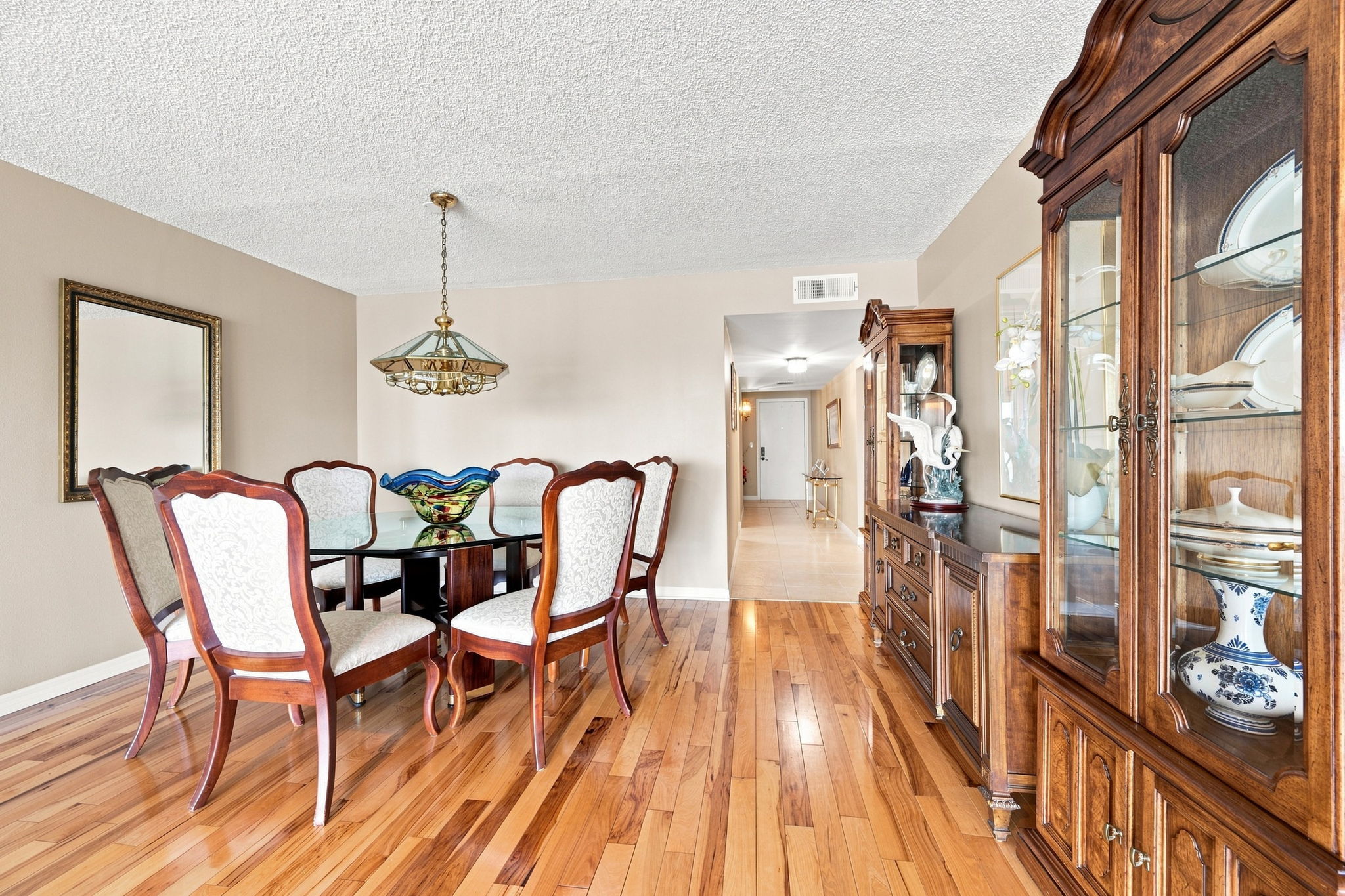 Dining Room2