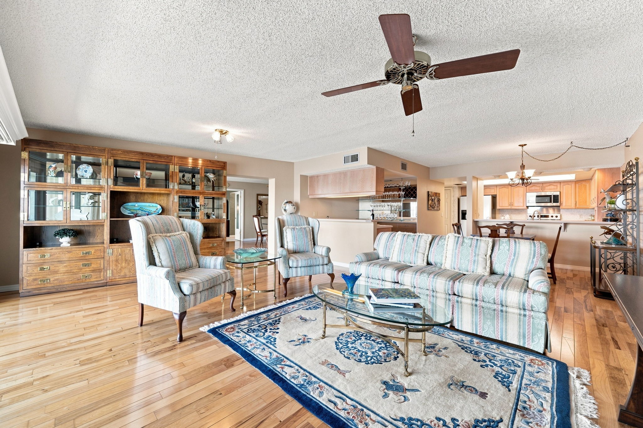 Family Room4