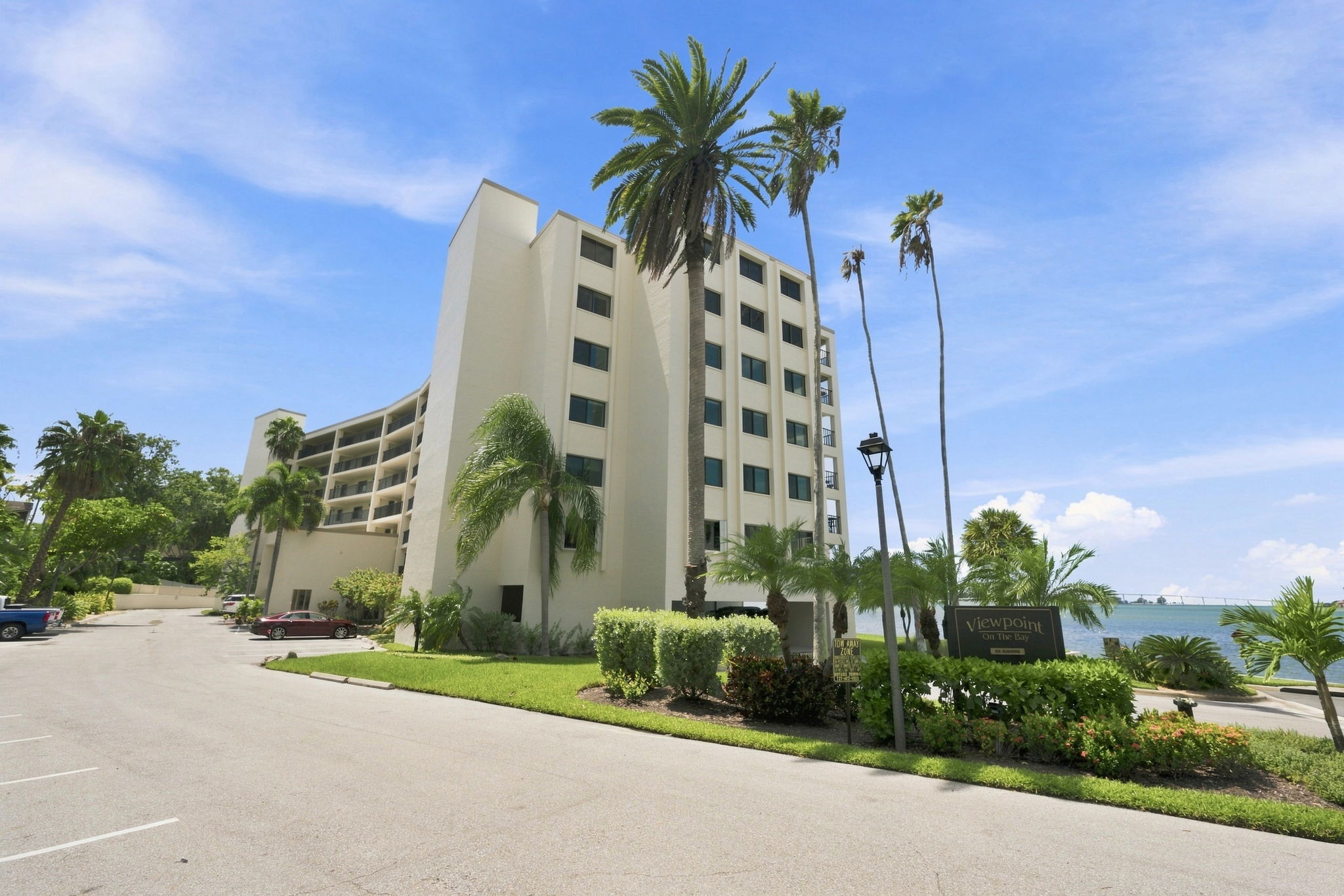 Front Exterior6