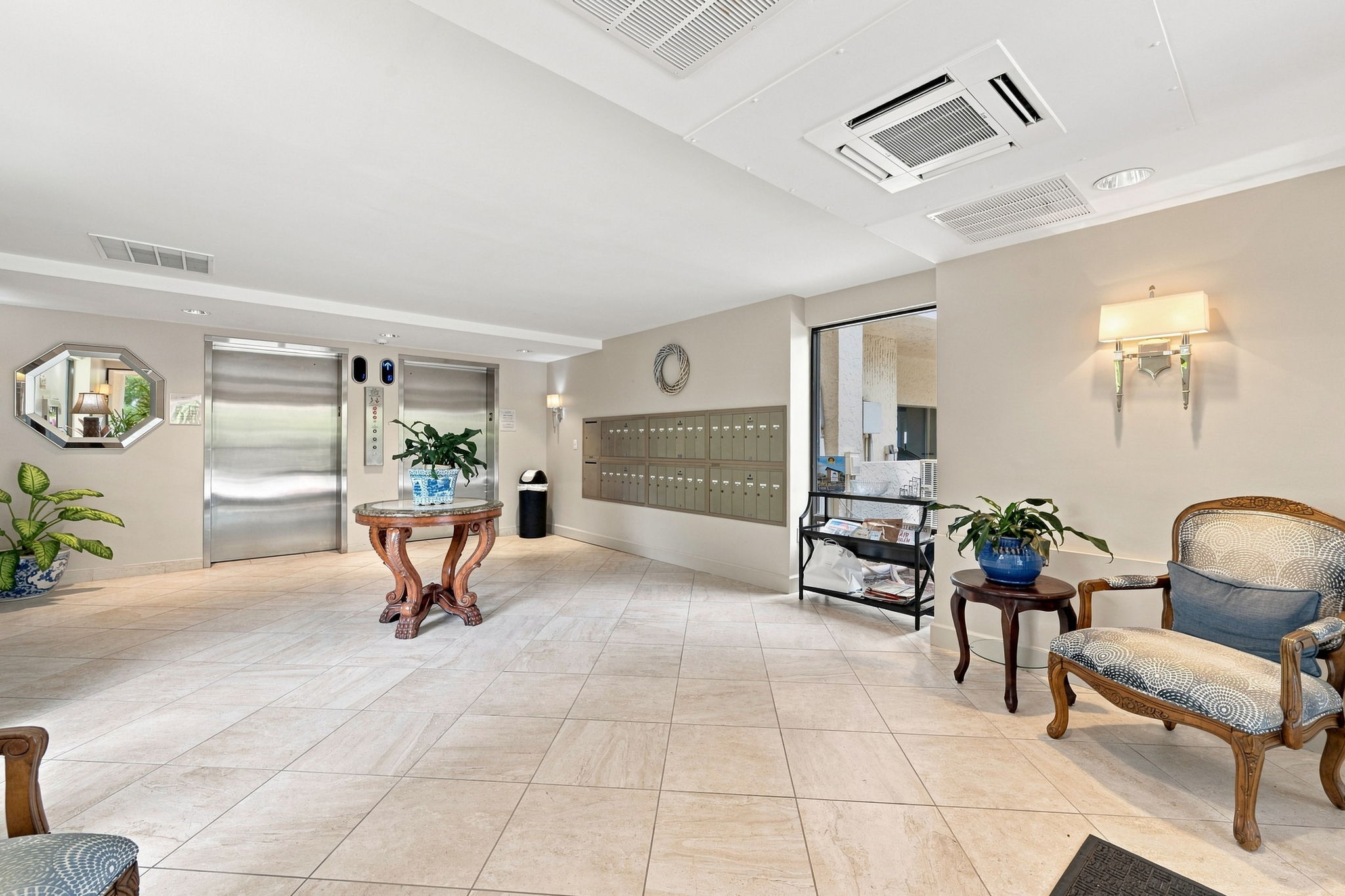 Lobby3