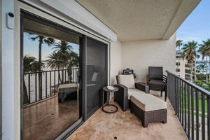Balcony8