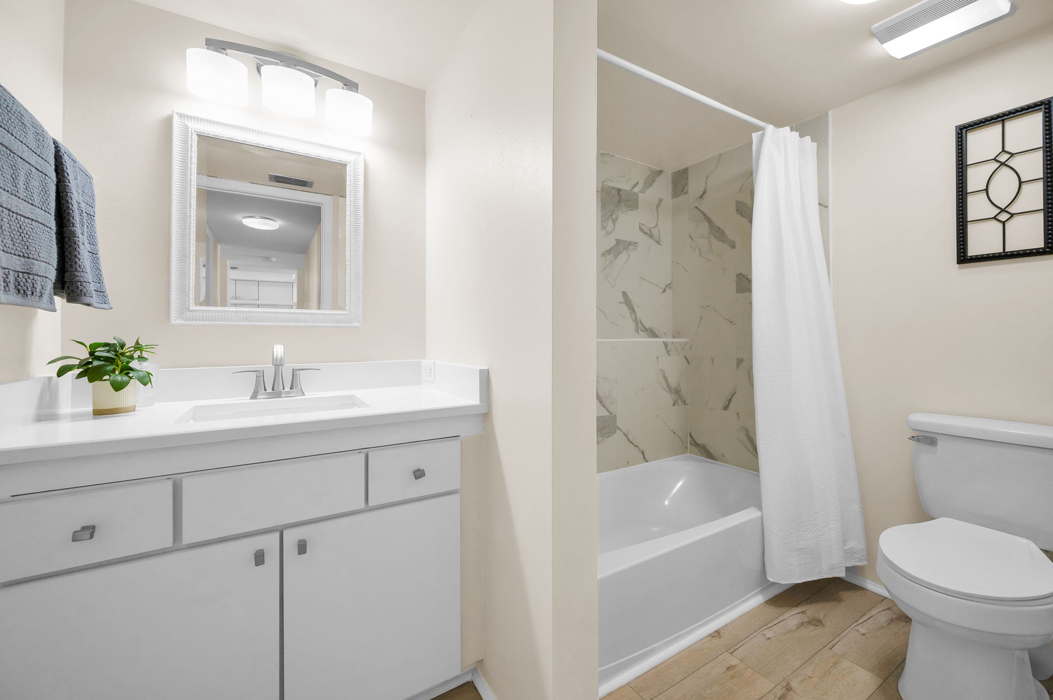 Bathroom2a