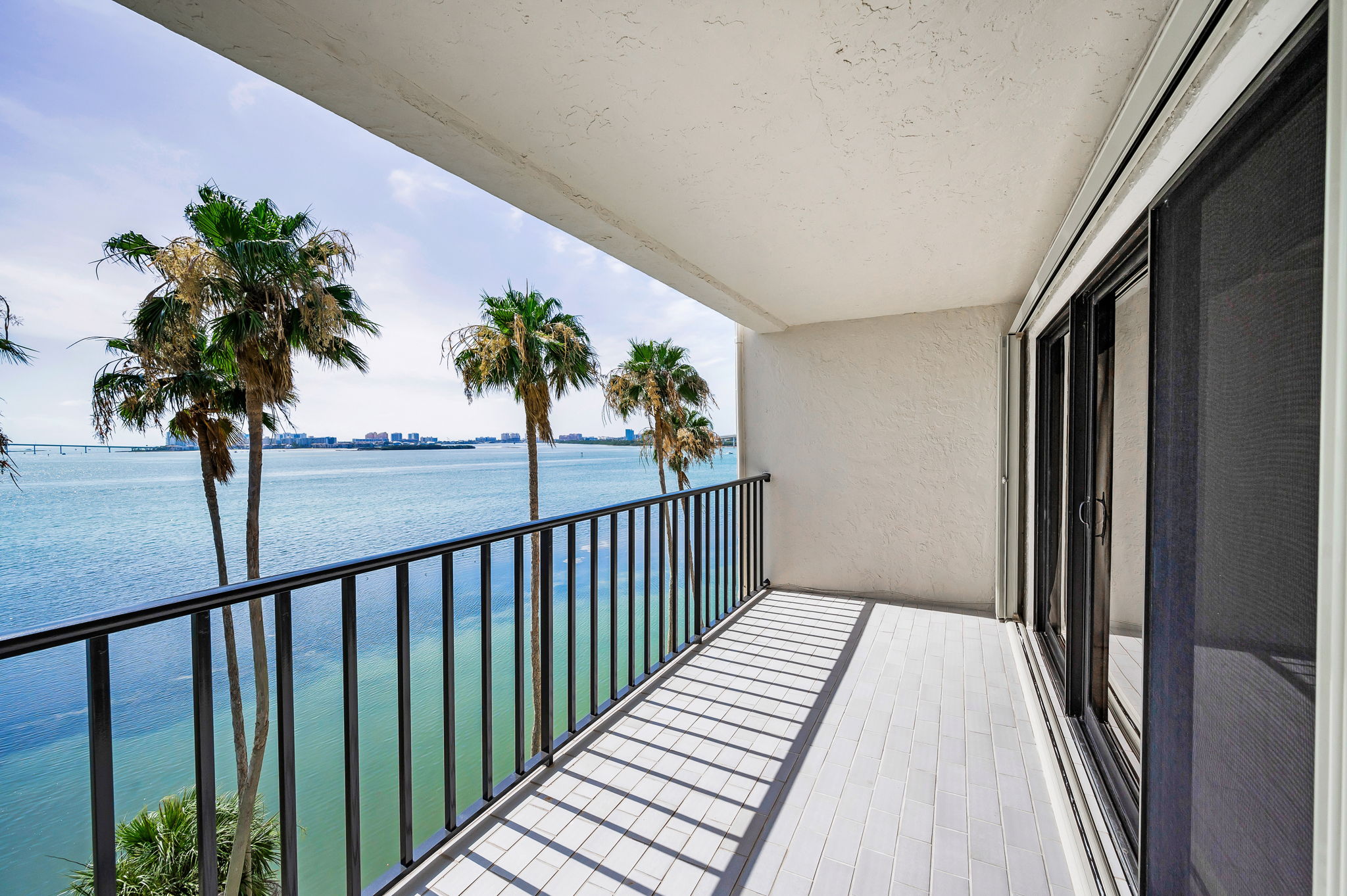 Balcony3